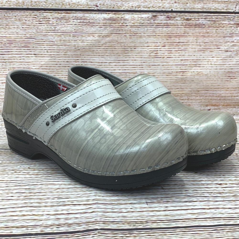 Sanita Gray Patent Leather Clogs Slip Resistant Nurse Shoes Size EU‎ 37 US6.5